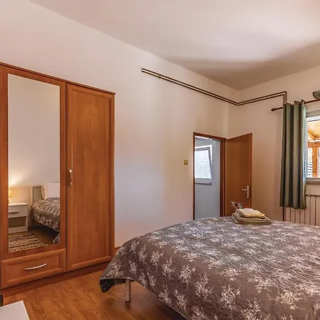 بيت للعطل 5 Bedroom Lovely In *
